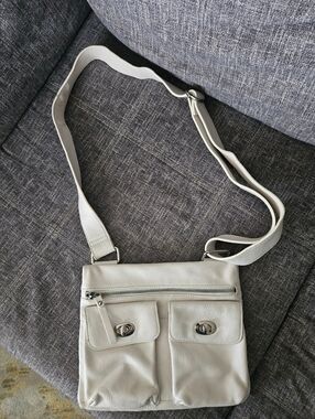 Danier Soft Leather Crossbody White Bag Real Leather Multi Pocket Purse.